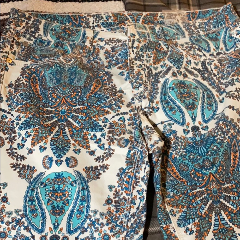 Pattern crop pants - Picture 2 of 3